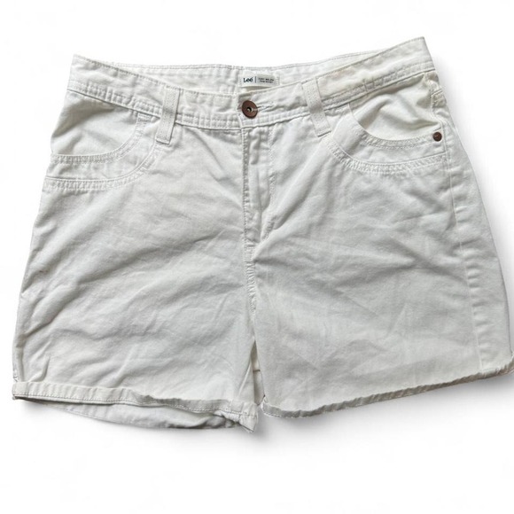 Vintage Lee Cream Denim Shorts – 100% Cotton - Picture 1 of 4